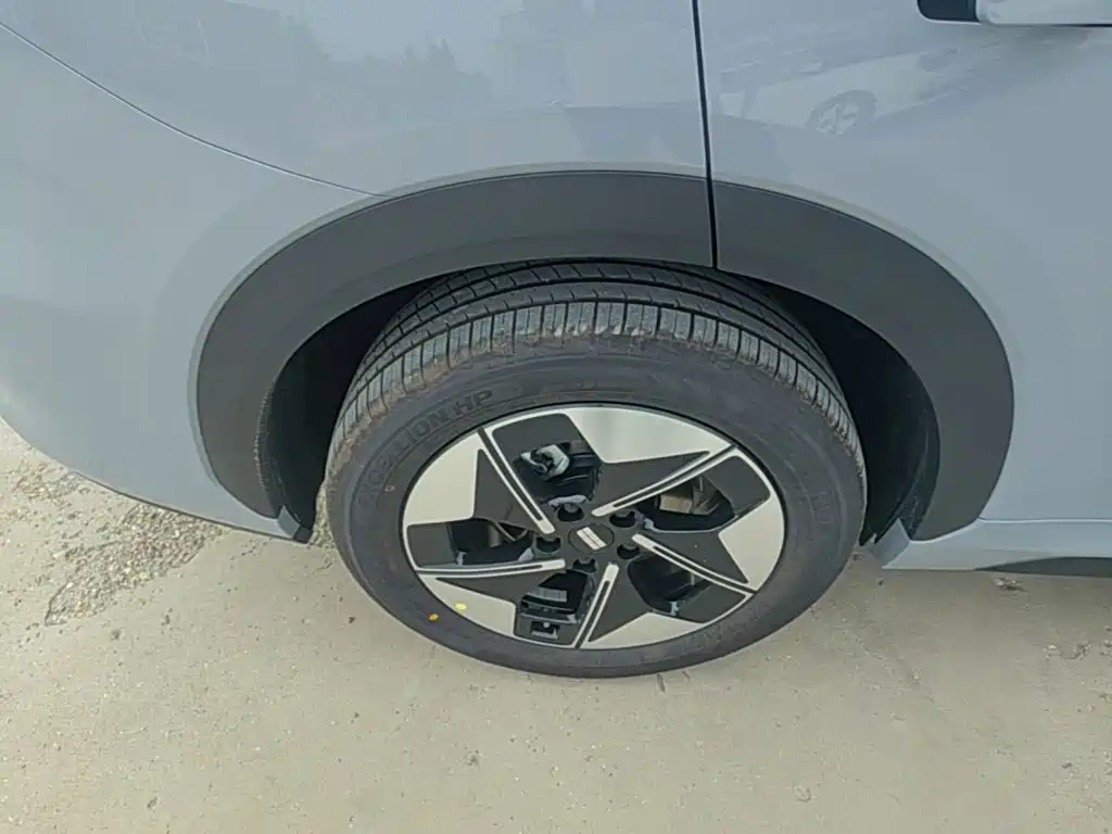 Geely Galaxy Galaxy E5 2026 2026 530km Voyager Edition