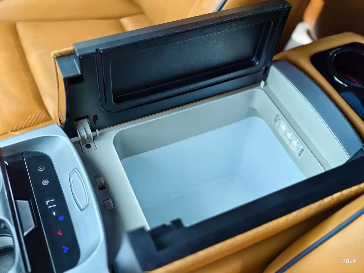 Mercedes-Benz Vito 2021 2.0T Business Edition 7-seater фото 16