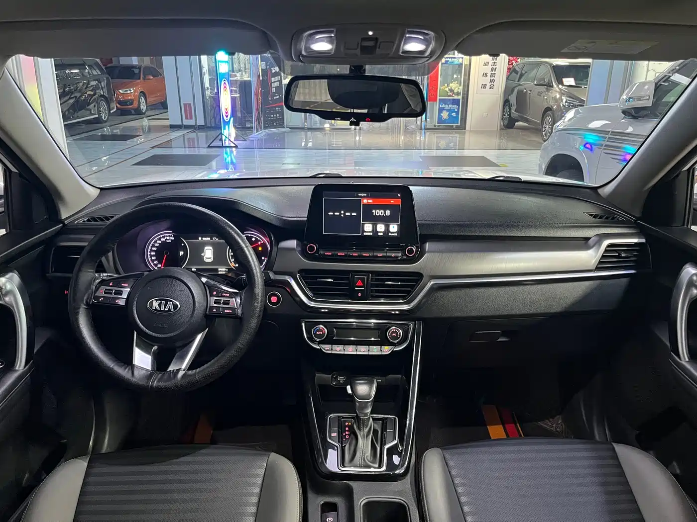 Kia Sportage 2019 2.0L Automatic Smart Luxury Edition фото 16