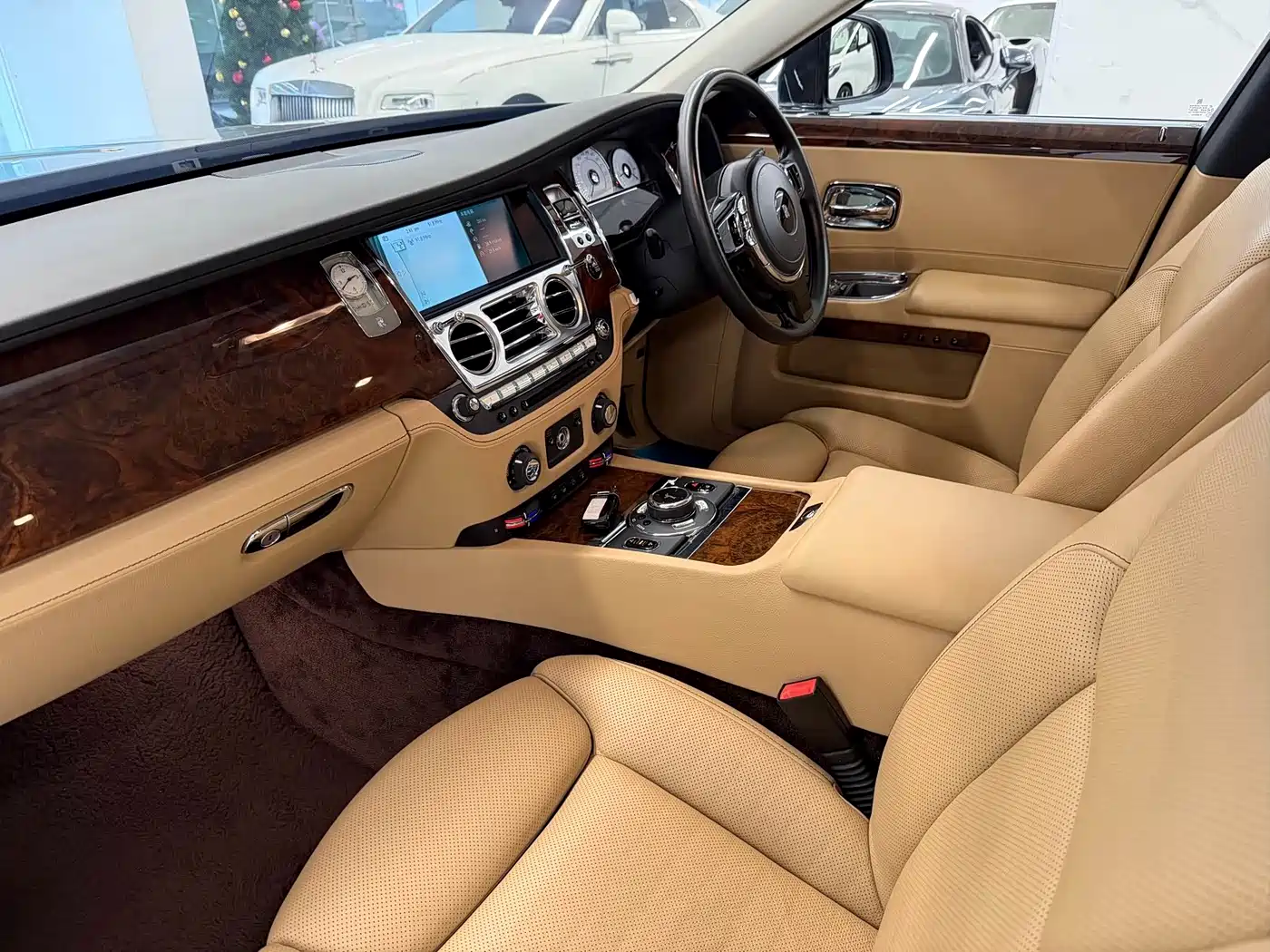 Photo 8 - Rolls-Royce Ghost