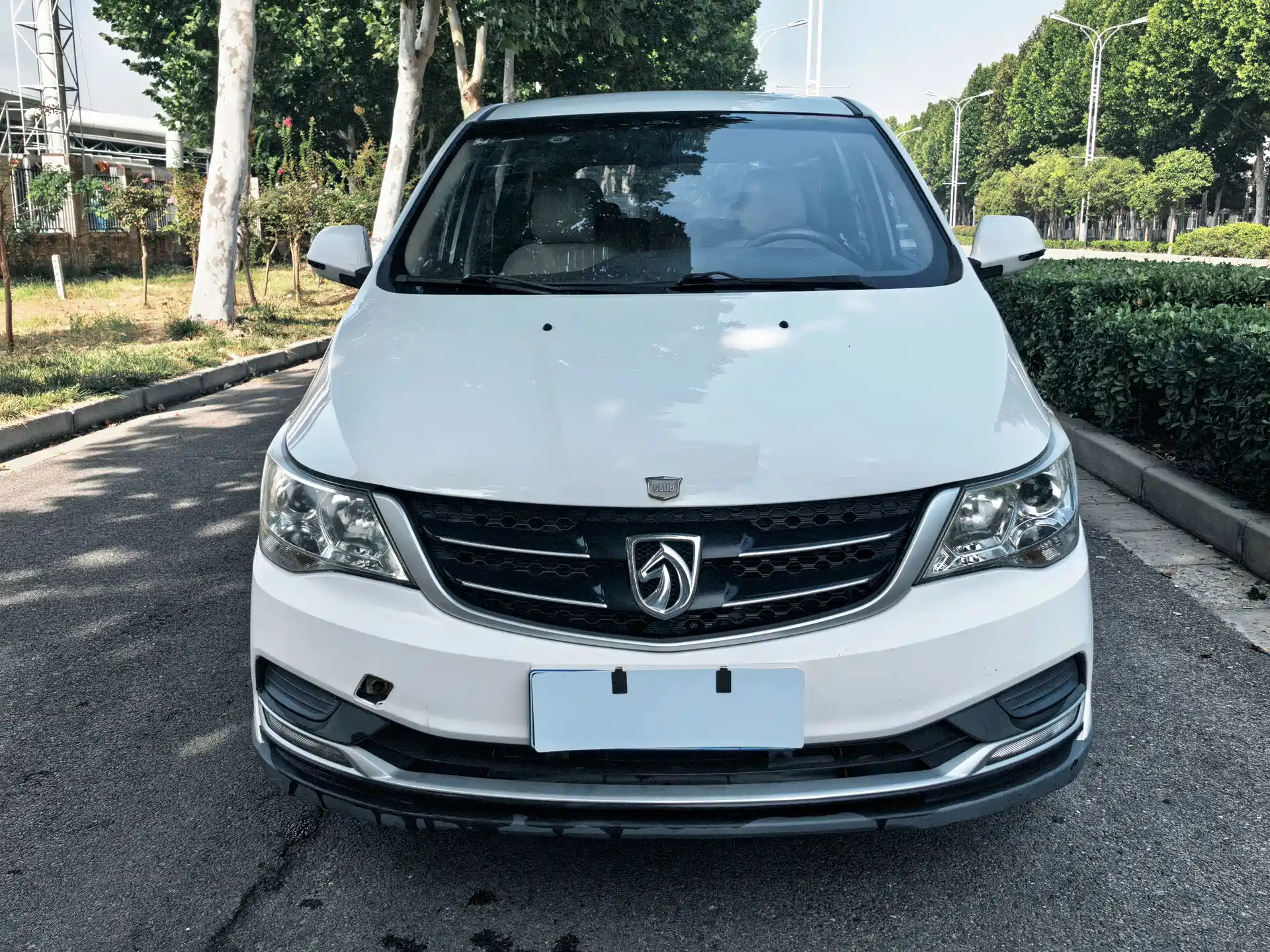 Фото 2 - Baojun 730