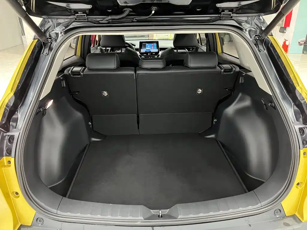Toyota Frontlander 2022 2022 2.0L CVT Luxury PLUS Edition