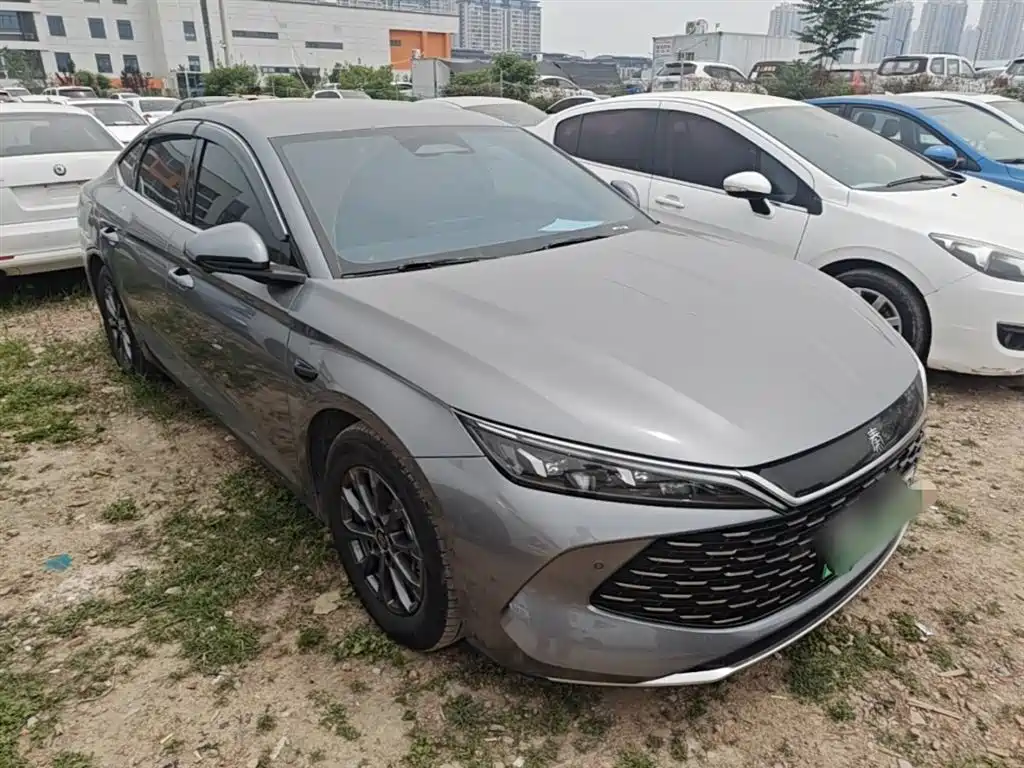 BYD Qin L 2025 DM-i Smart Drive Edition 80KM Leading фото 4
