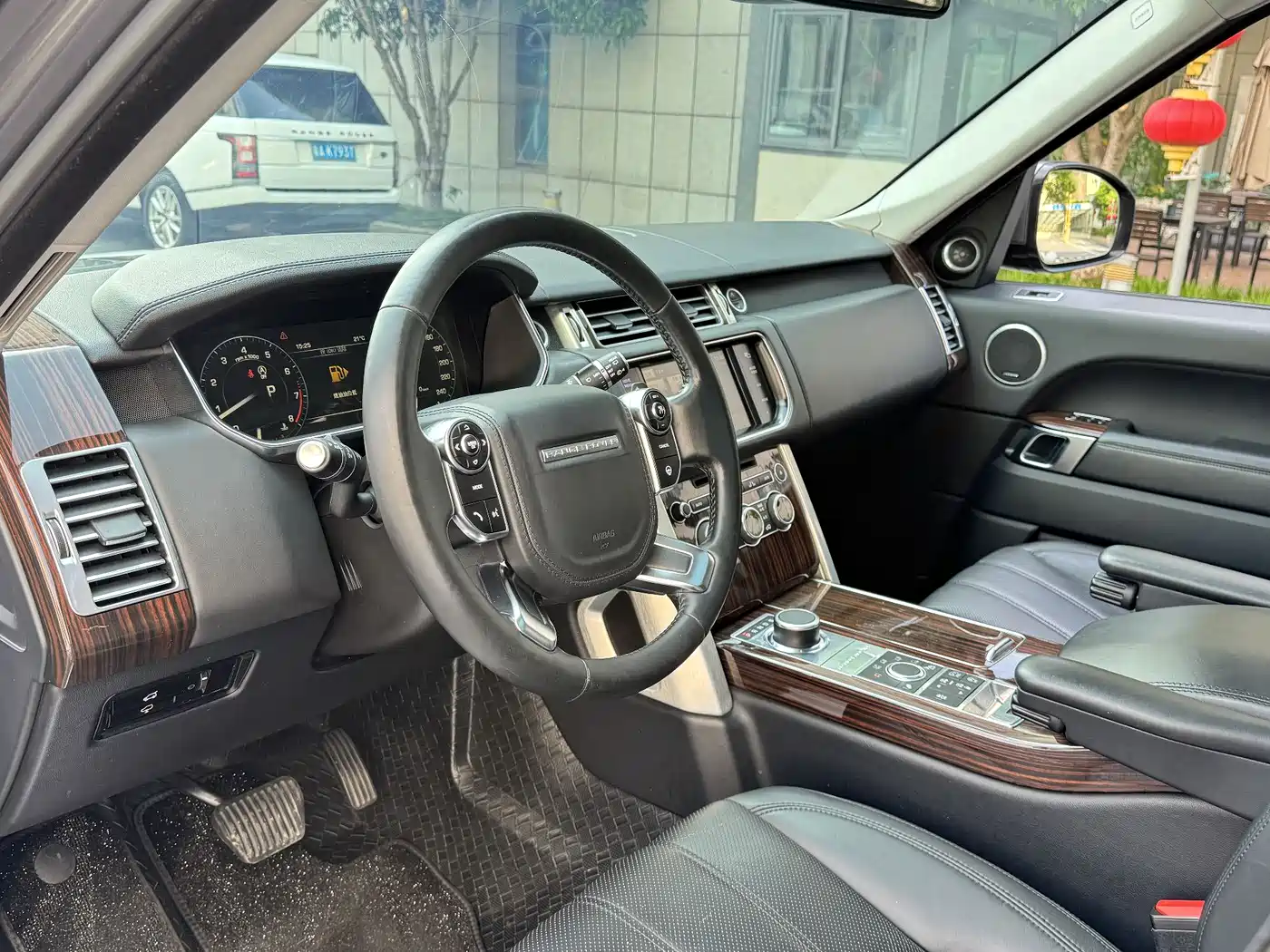 Land Rover Range Rover 2015 3.0 SC V6 Vogue фото 8