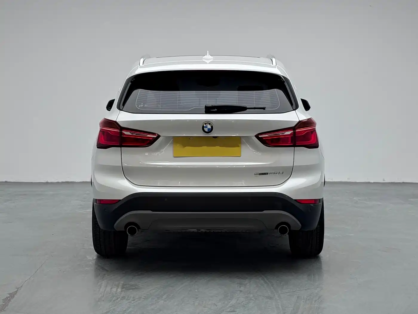 BMW X1 2018 sDrive20Li Leading Model фото 5