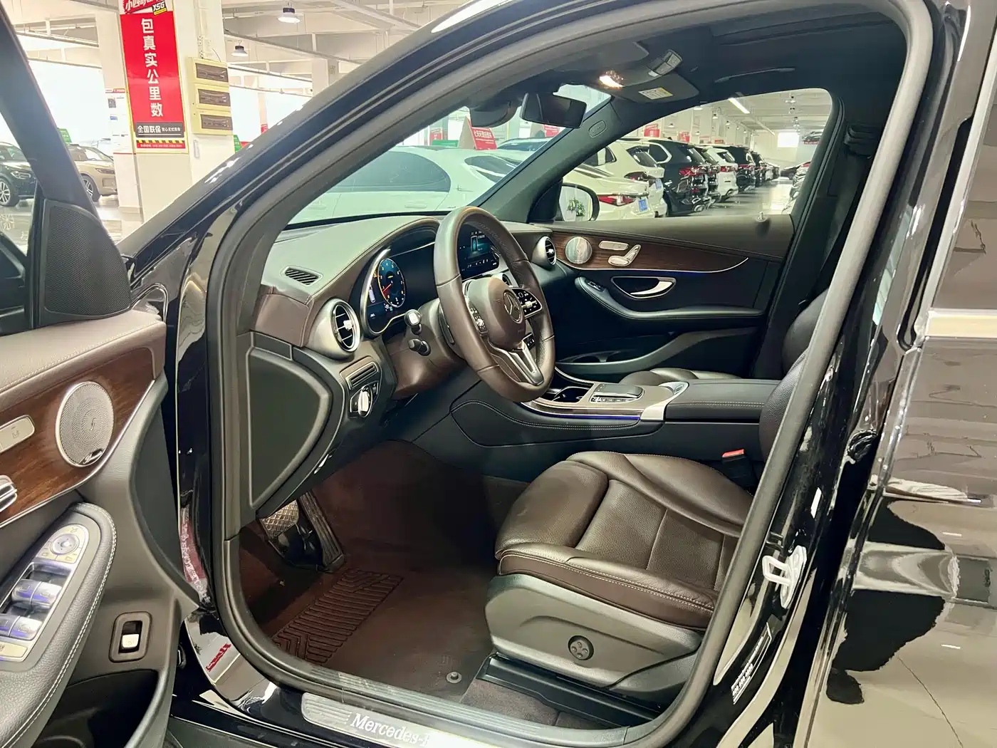 Mercedes-Benz GLC 2021 GLC 300 L 4MATIC Sporty фото 11