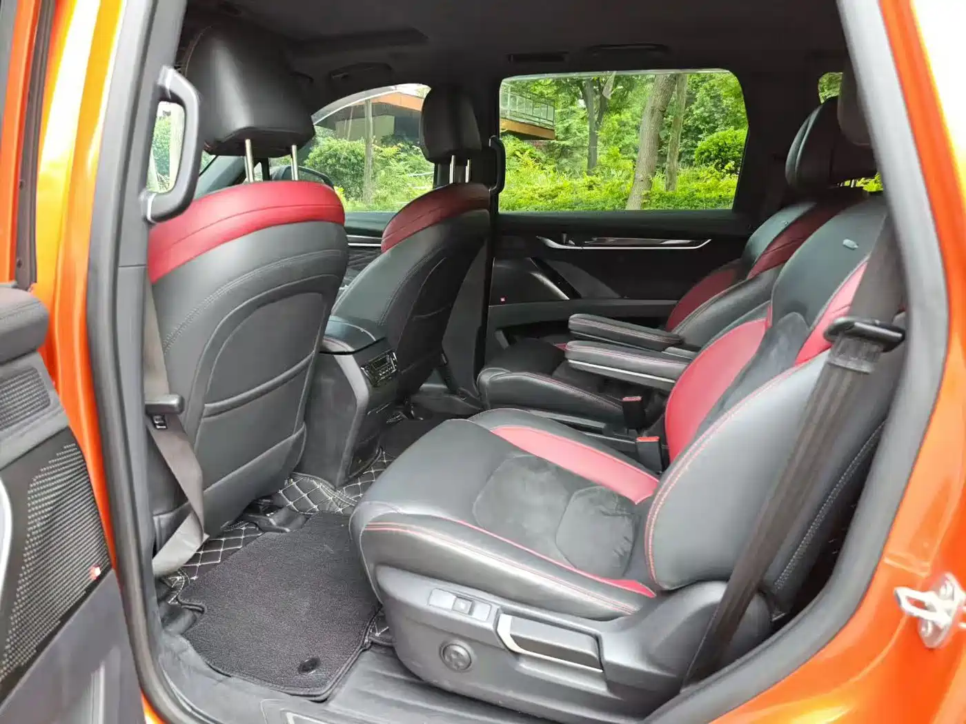 SAIC Maxus D90 Pro 2021 2021 2.0T Diesel 4WD Alxa Edition 6-seater
