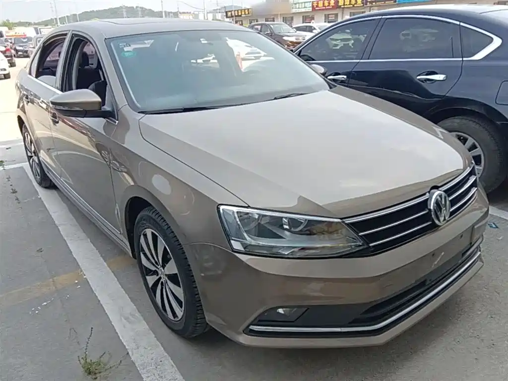 Volkswagen Sagitar 2017 230TSI Automatic Comfort фото 4
