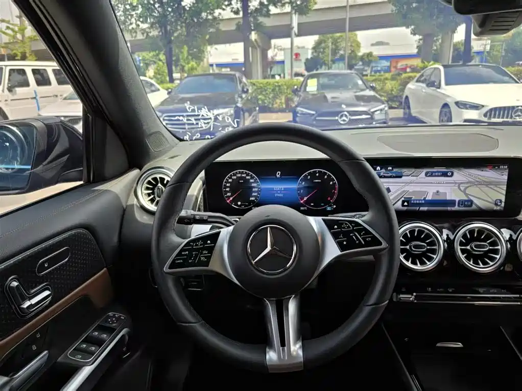 Mercedes-Benz GLB 2024 GLB 220 Fashion фото 14