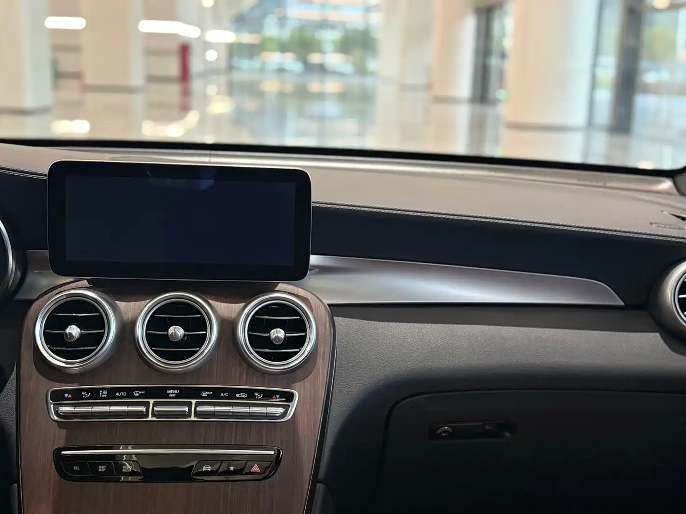 Mercedes-Benz GLC 2021 GLC 300 L 4MATIC Sporty фото 16