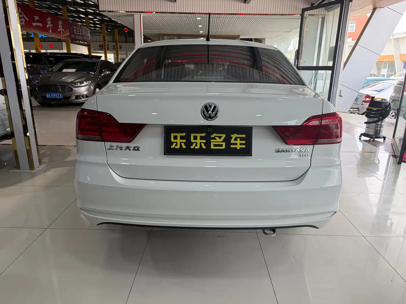 Volkswagen Santana 2016 1.6L Automatic Trend Edition фото 4