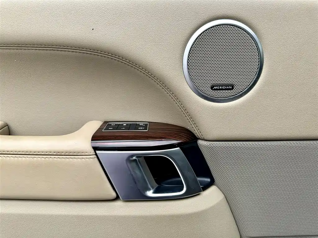 Land Rover Range Rover 2015 3.0 SC V6 Vogue фото 19