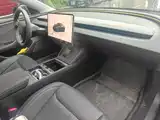 Фото 10 - Tesla Model 3