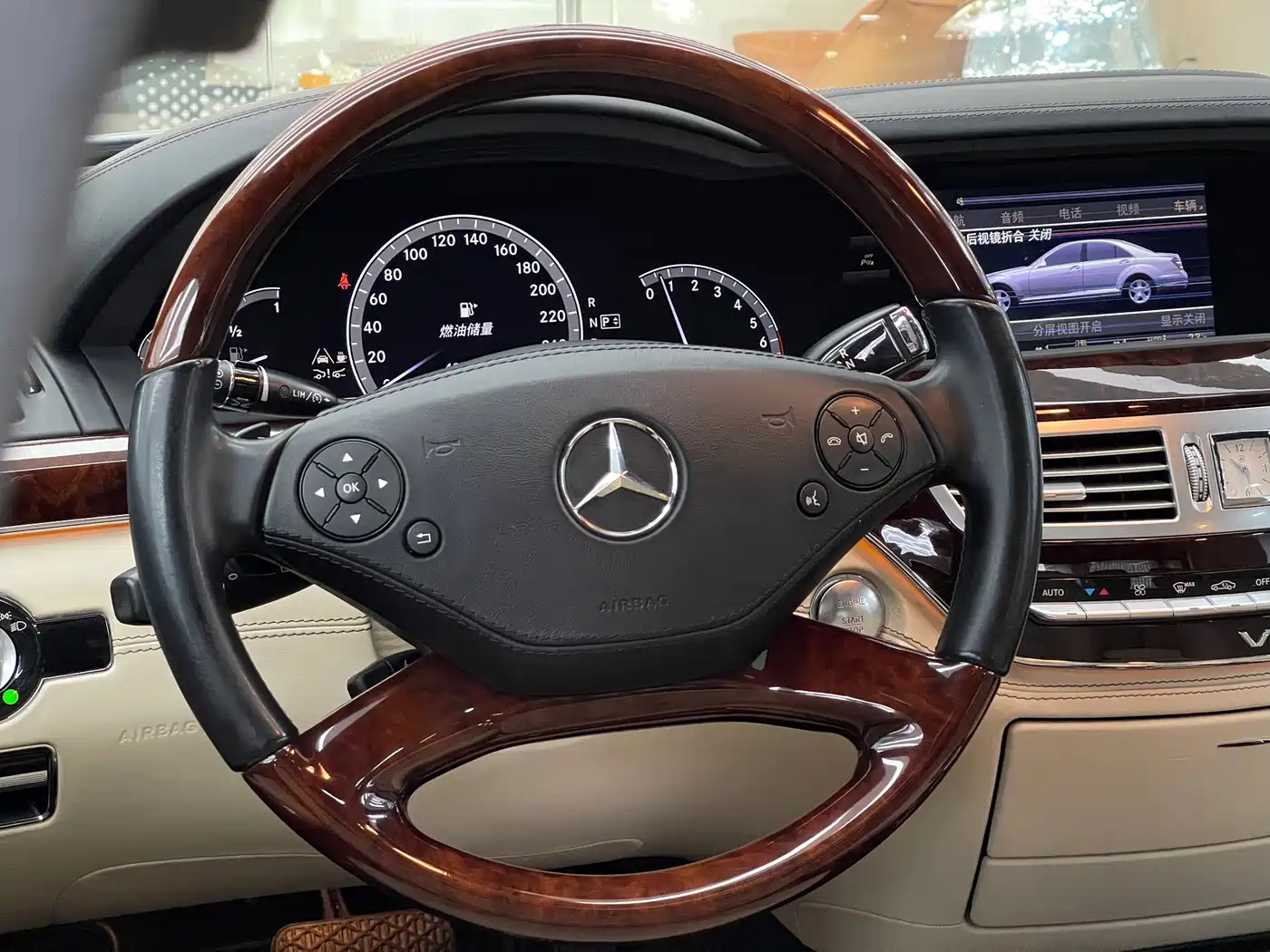 Mercedes-Benz S-Class 2012 S 600 L Grand Edition фото 13