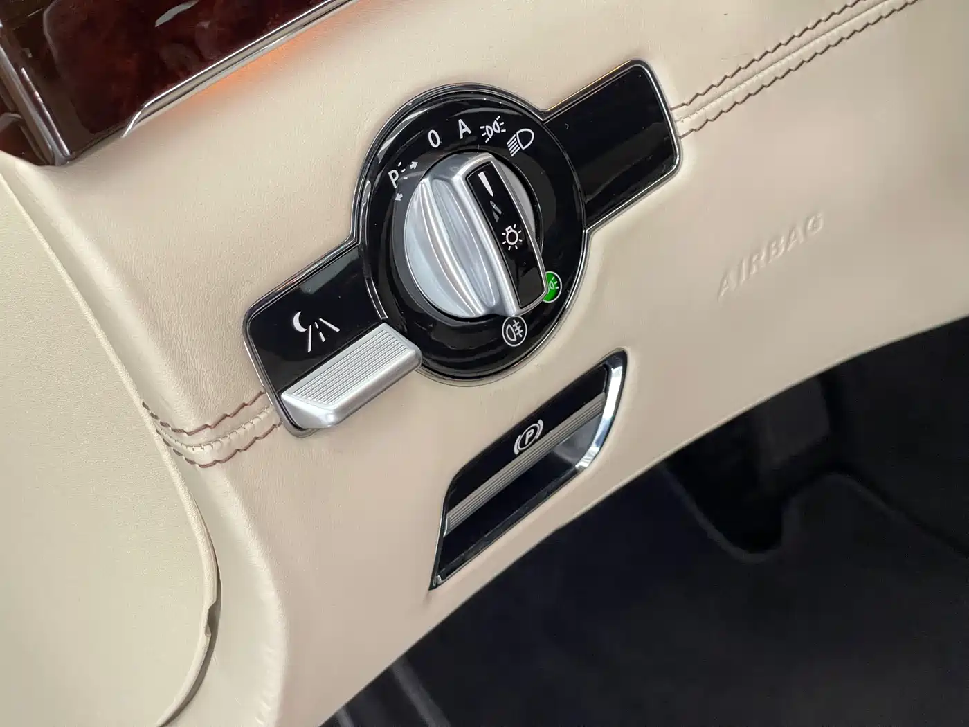 Mercedes-Benz S-Class 2012 S 600 L Grand Edition фото 38