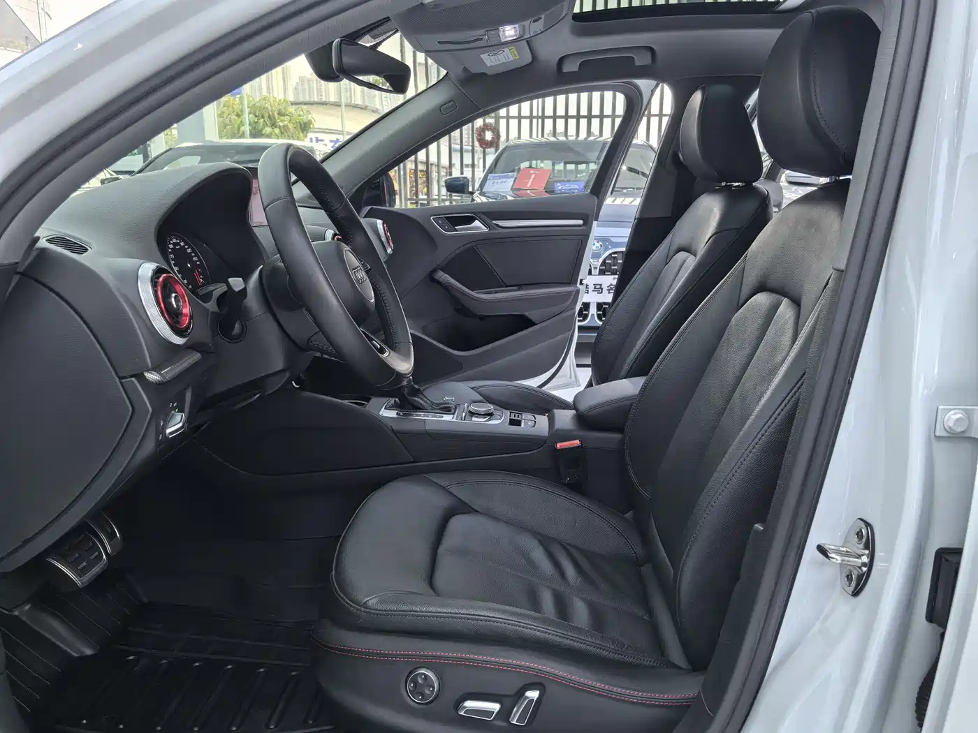 Audi A3 2018 30th Anniversary Limousine 40 TFSI Style фото 5