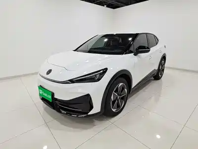 Volkswagen ID. UNYX 06