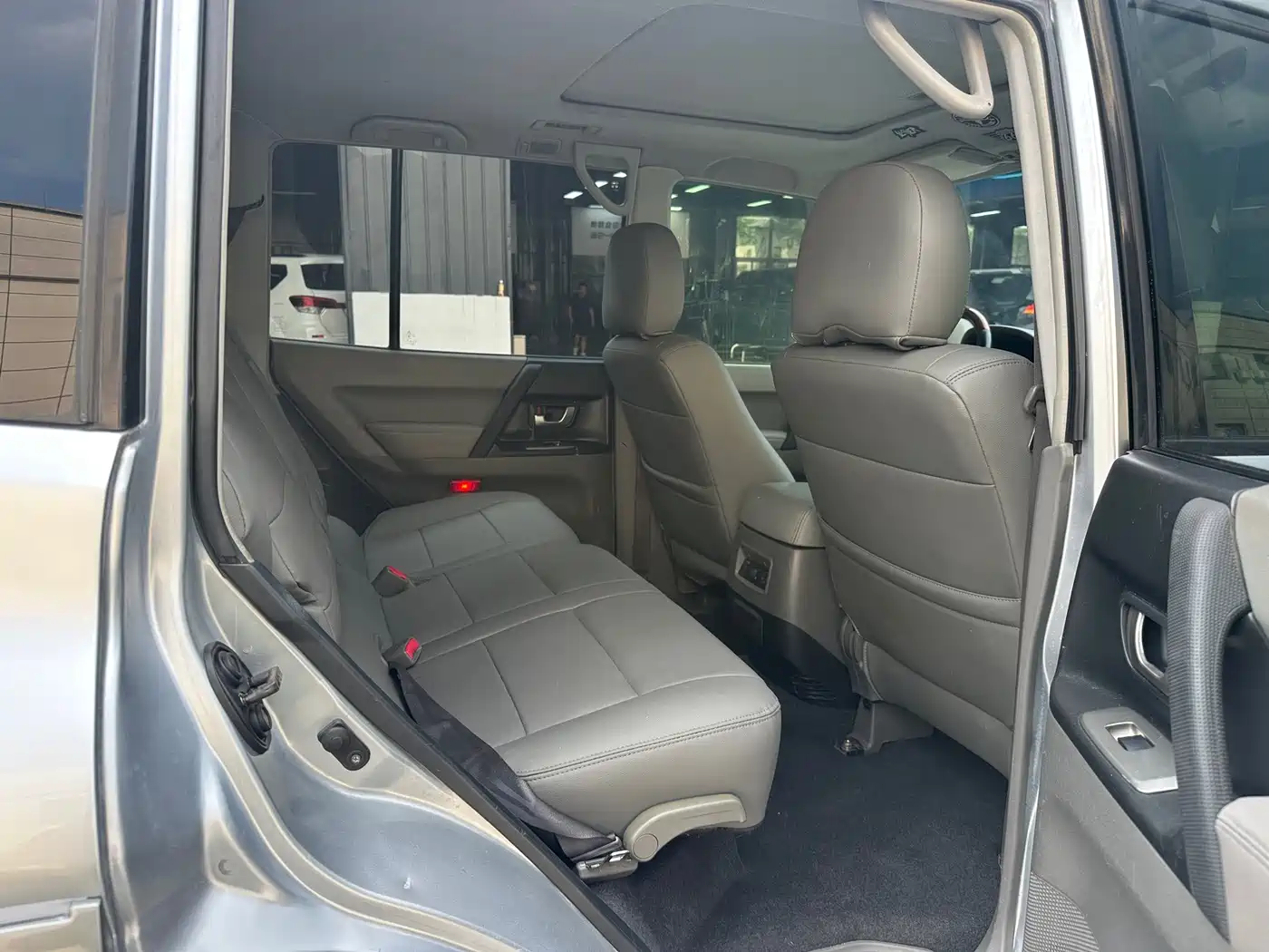 Mitsubishi Pajero 2006 2006 Model 3.8L AT GLS