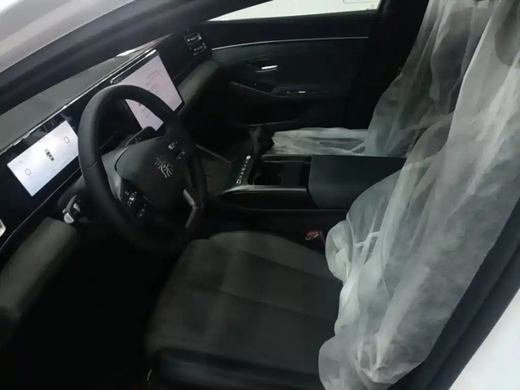 BYD Qin L 2026 2026 DM-i 128KM Progressive