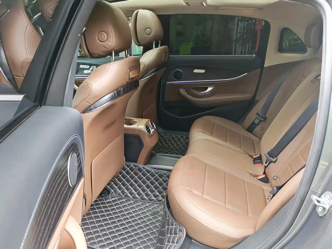 Mercedes-Benz E-Class 2019 Facelift E 300 L Sport Fashion фото 10