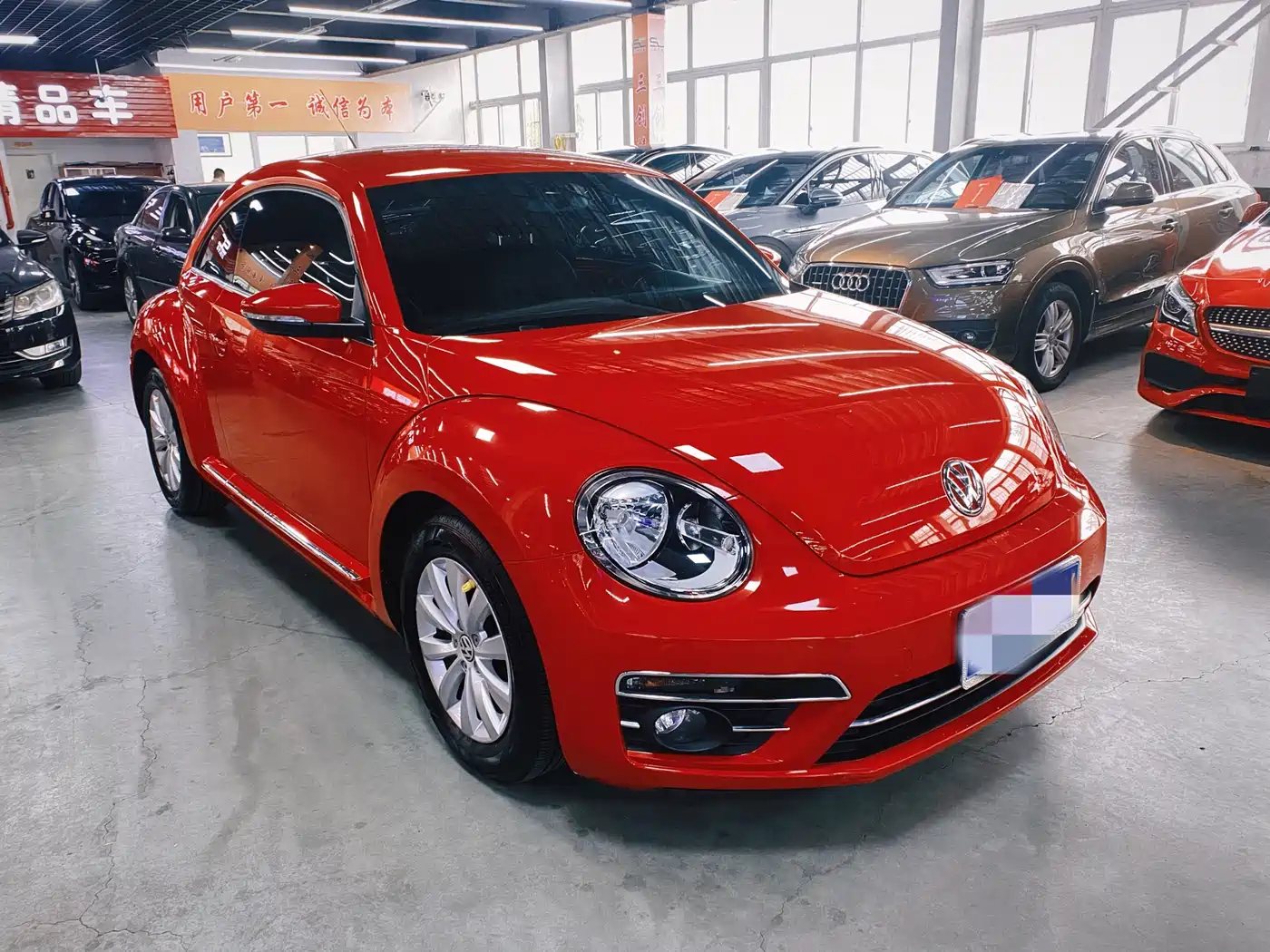 Volkswagen Beetle 2017 180TSI Enjoy фото 3