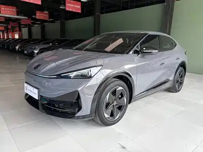 Volkswagen ID. UNYX 06