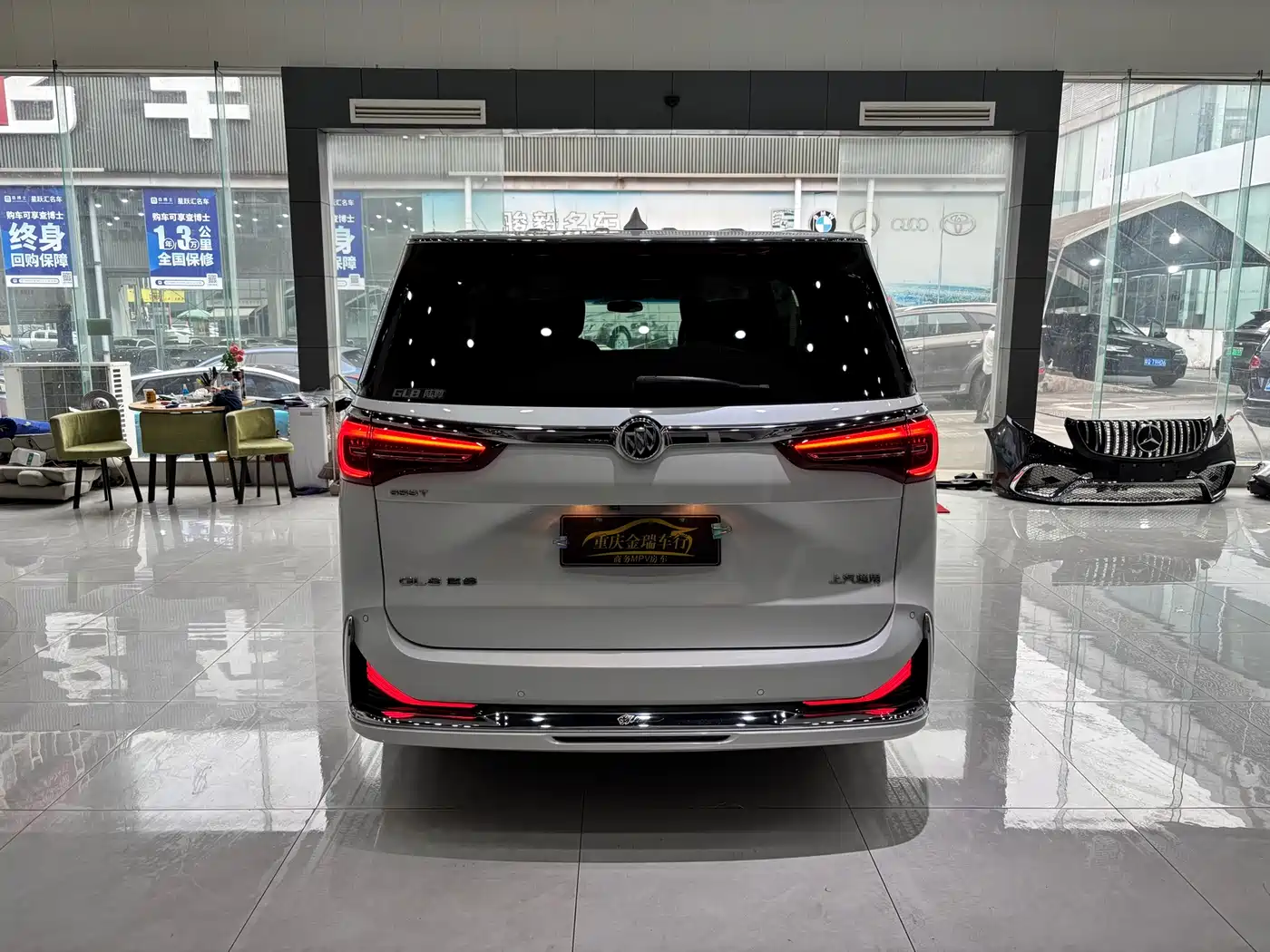 Buick GL8 2021 ES Landlord 653T Comfort фото 5