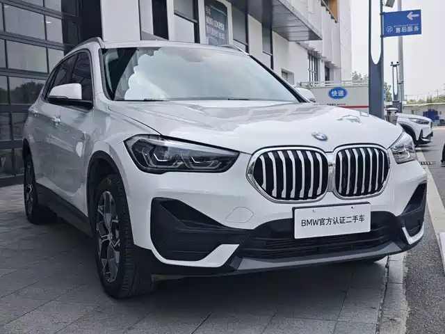 BMW X1 2022 sDrive25Li Leading — фото 2