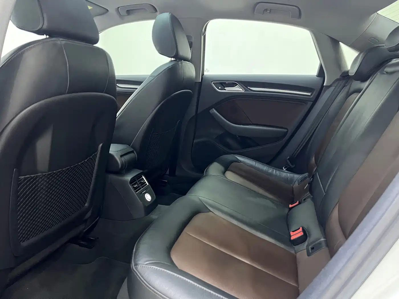 Audi A3 2018 30th Anniversary Limousine 35 TFSI Style фото 15
