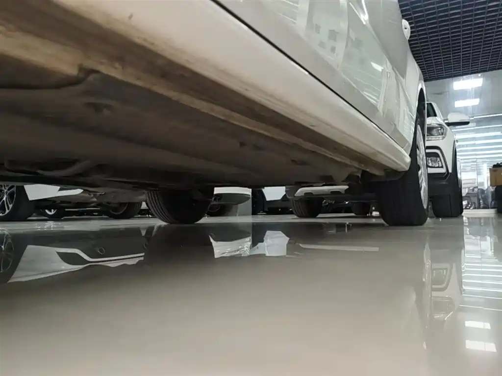 Volkswagen Polo 2016 1.6L Automatic Comfort фото 22