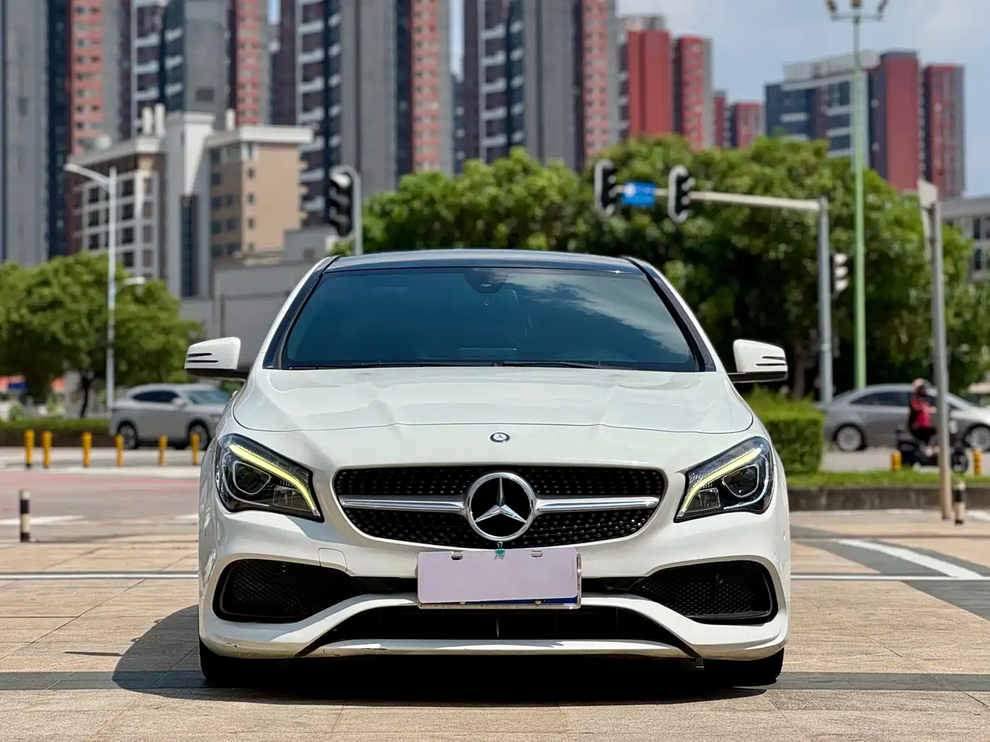 Mercedes-Benz CLA (Import) 2016 Facelift CLA 200 Style фото 2