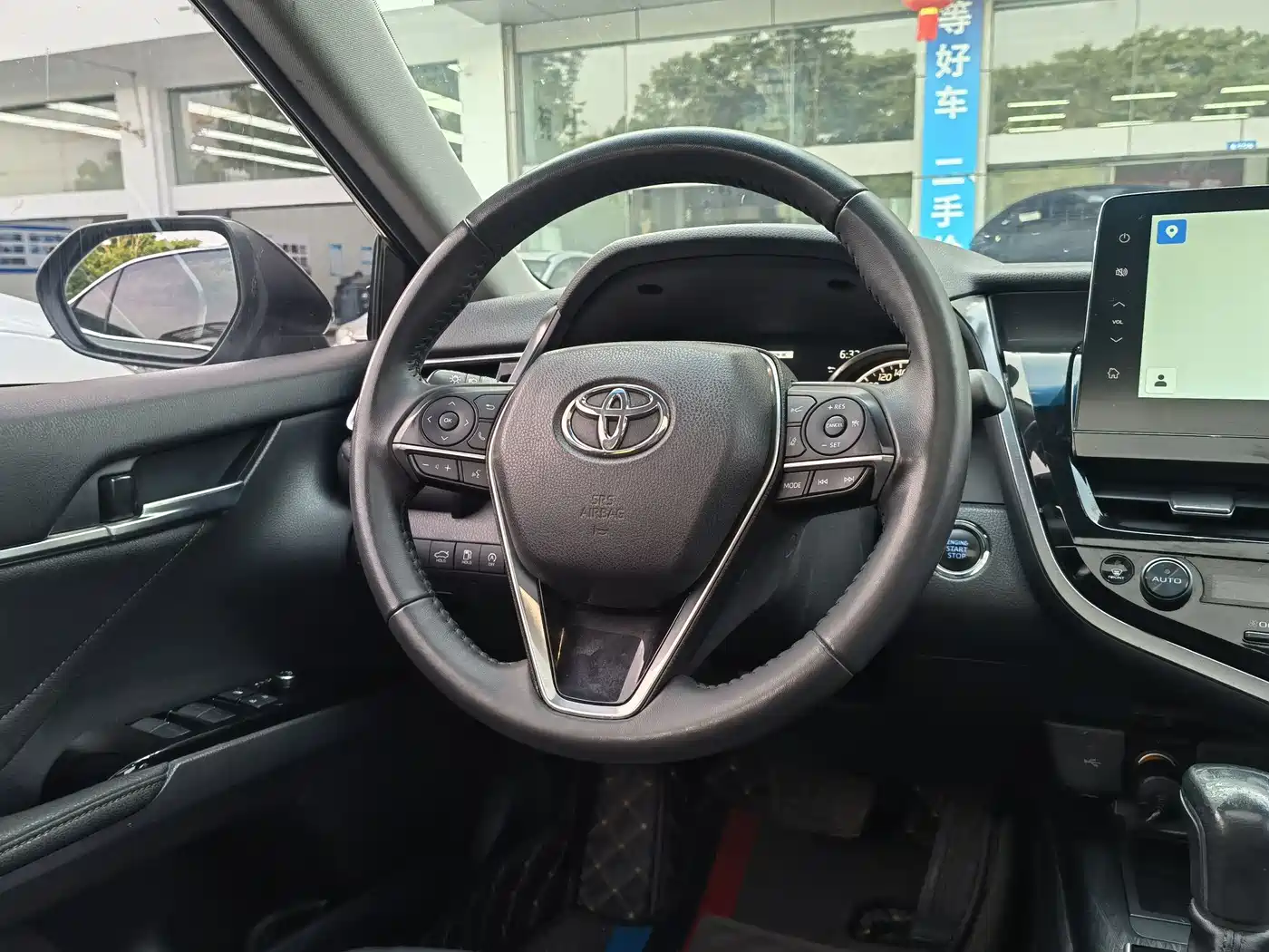 Toyota Camry 2021 2.0G Luxury Edition фото 10
