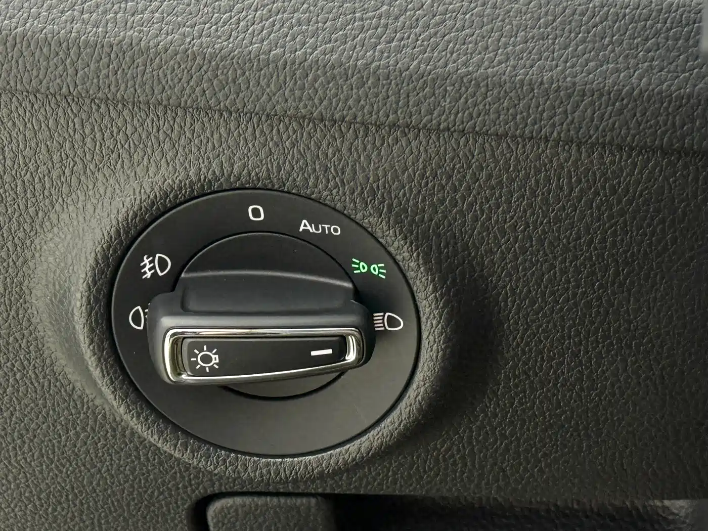 Škoda Superb 2024 TSI280 DSG Premium Edition фото 16