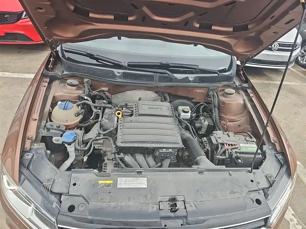Volkswagen Bora 2018 1.5L Automatic Comfort фото 16