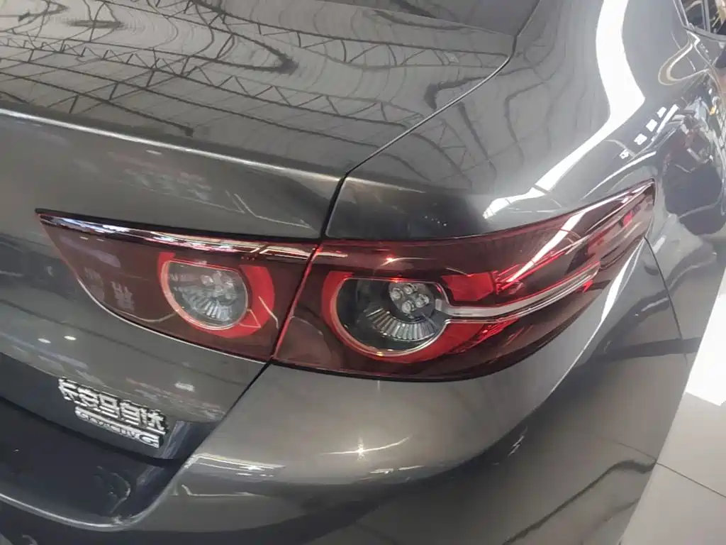 Mazda Mazda 3 2024 2023 2.0L Automatic Premium Edition