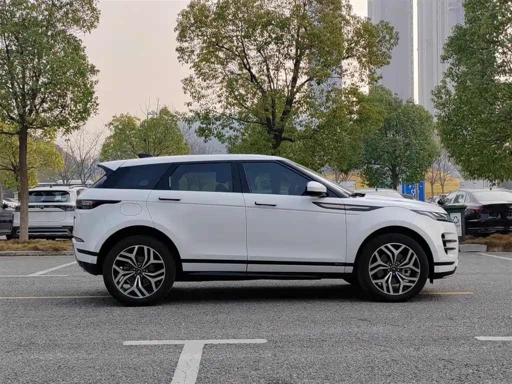 Land Rover Range Rover Evoque 2020 249PS R-DYNAMIC S Sport Edition фото 4