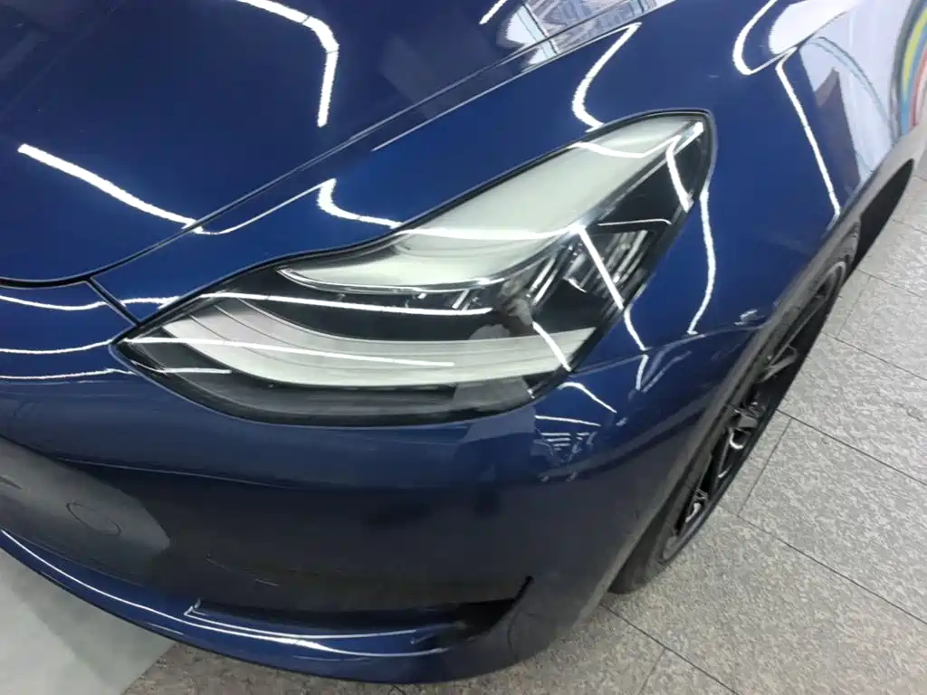 Фото 24 - Tesla Model 3
