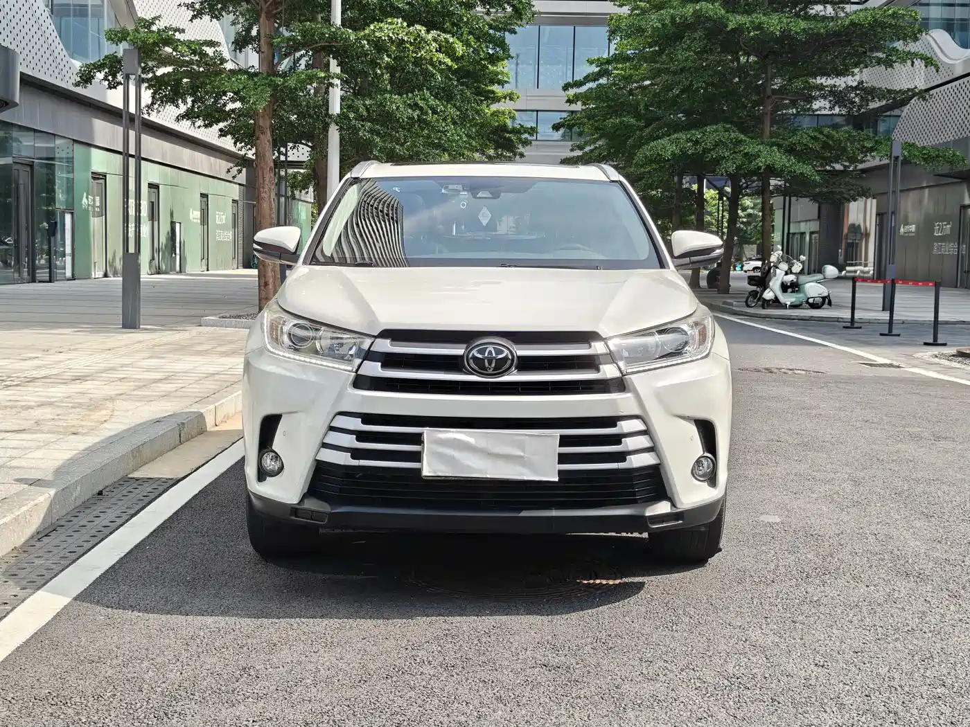 Toyota Highlander 2018 2.0T 4WD Luxury 7-seater China VI фото 2
