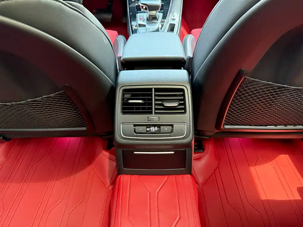 Audi A4L 2020 45 TFSI quattro Premium Elegance фото 9