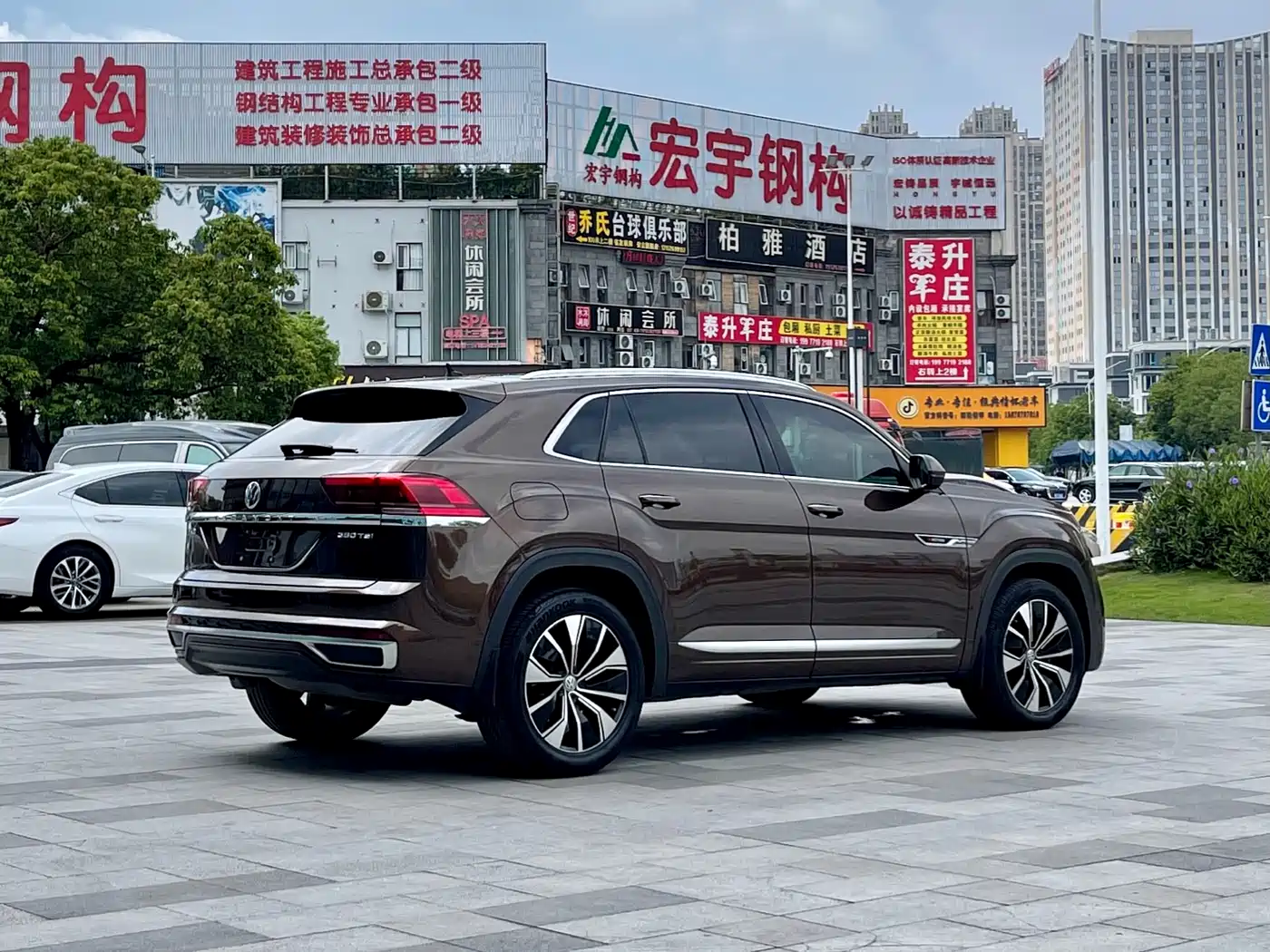 Volkswagen Teramont 2019 Model Teramont X 380TSI 4WD Prestige Luxury Edition фото 7