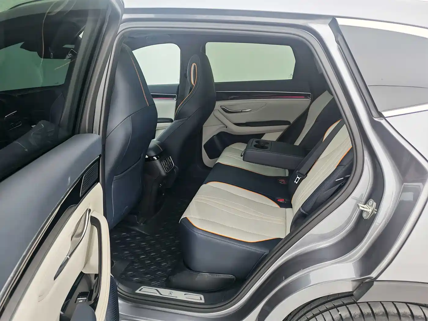 BYD Song PLUS PHEV 2021 DM-i 51KM Honor фото 19