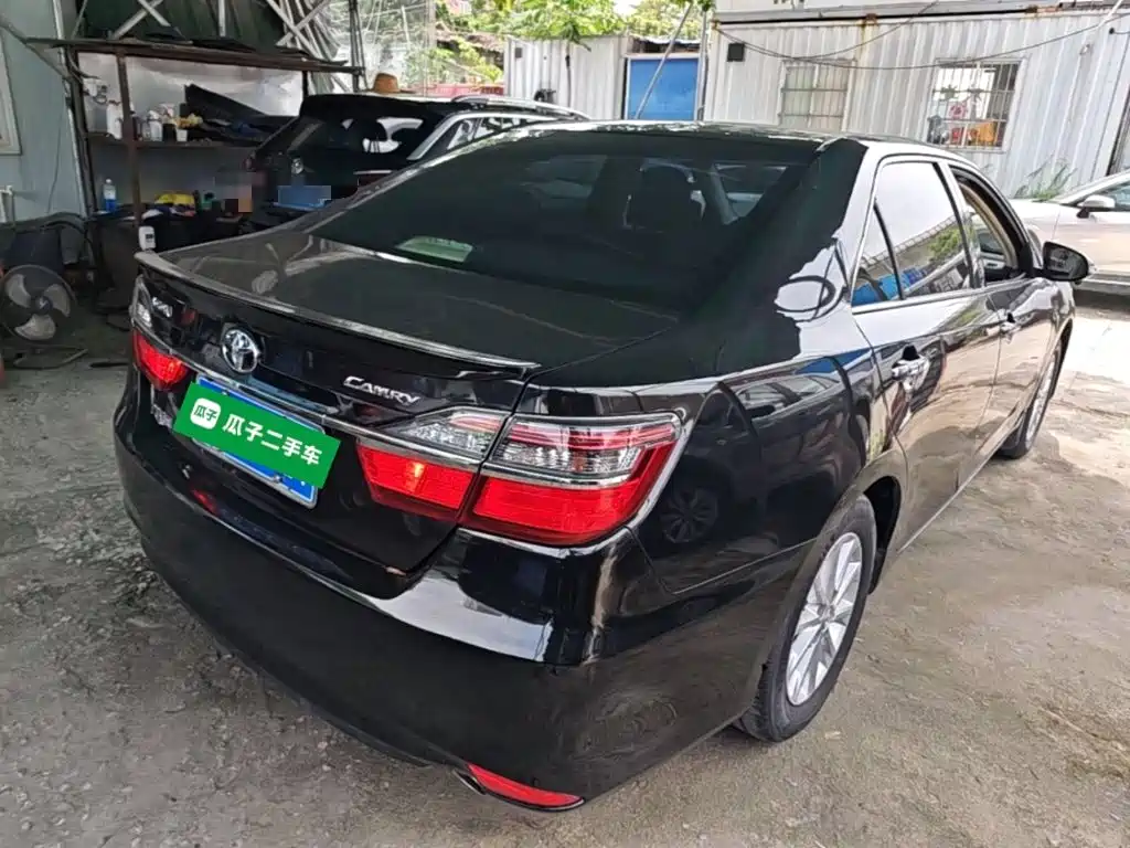 Toyota Camry 2017 2016 2.0E 10th Anniversary Elite Edition