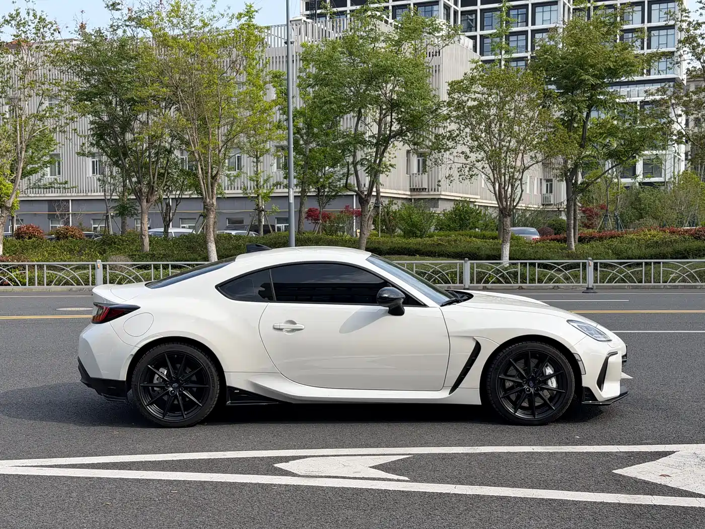 SUBARU BRZ