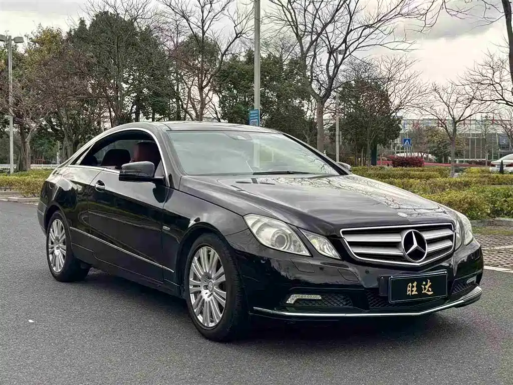 Mercedes-Benz E-Class (Import) 2010 E 260 CGI Coupe фото 3