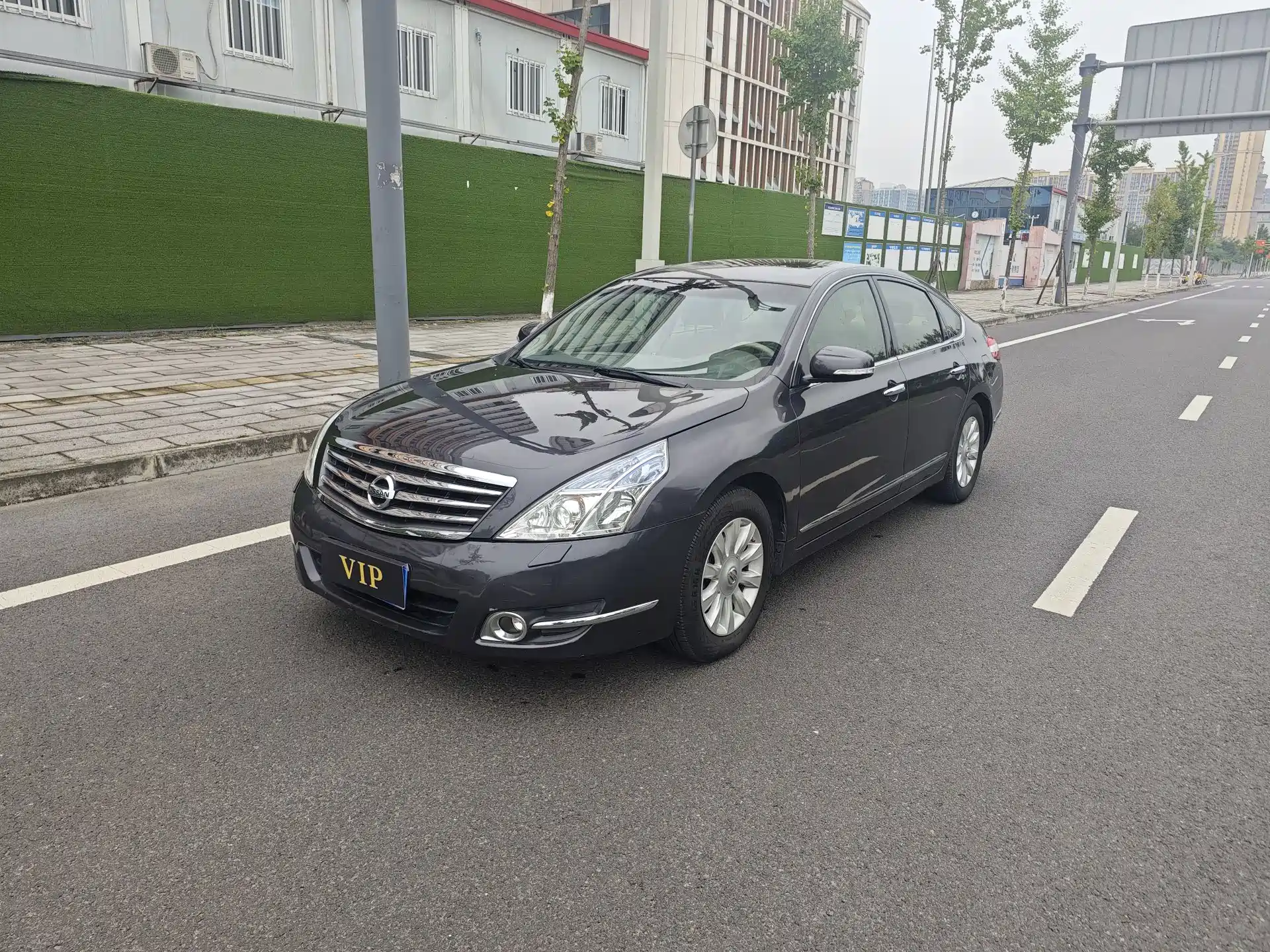 Photo 2 - Nissan Teana