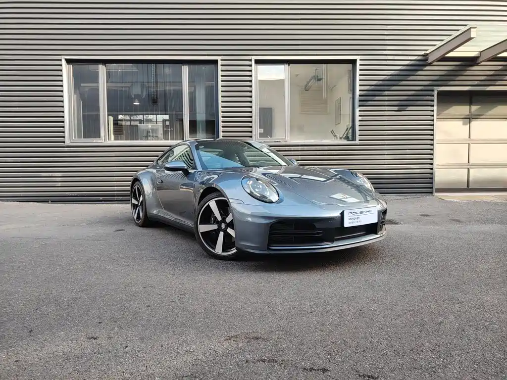 Фото 2 - Porsche 911