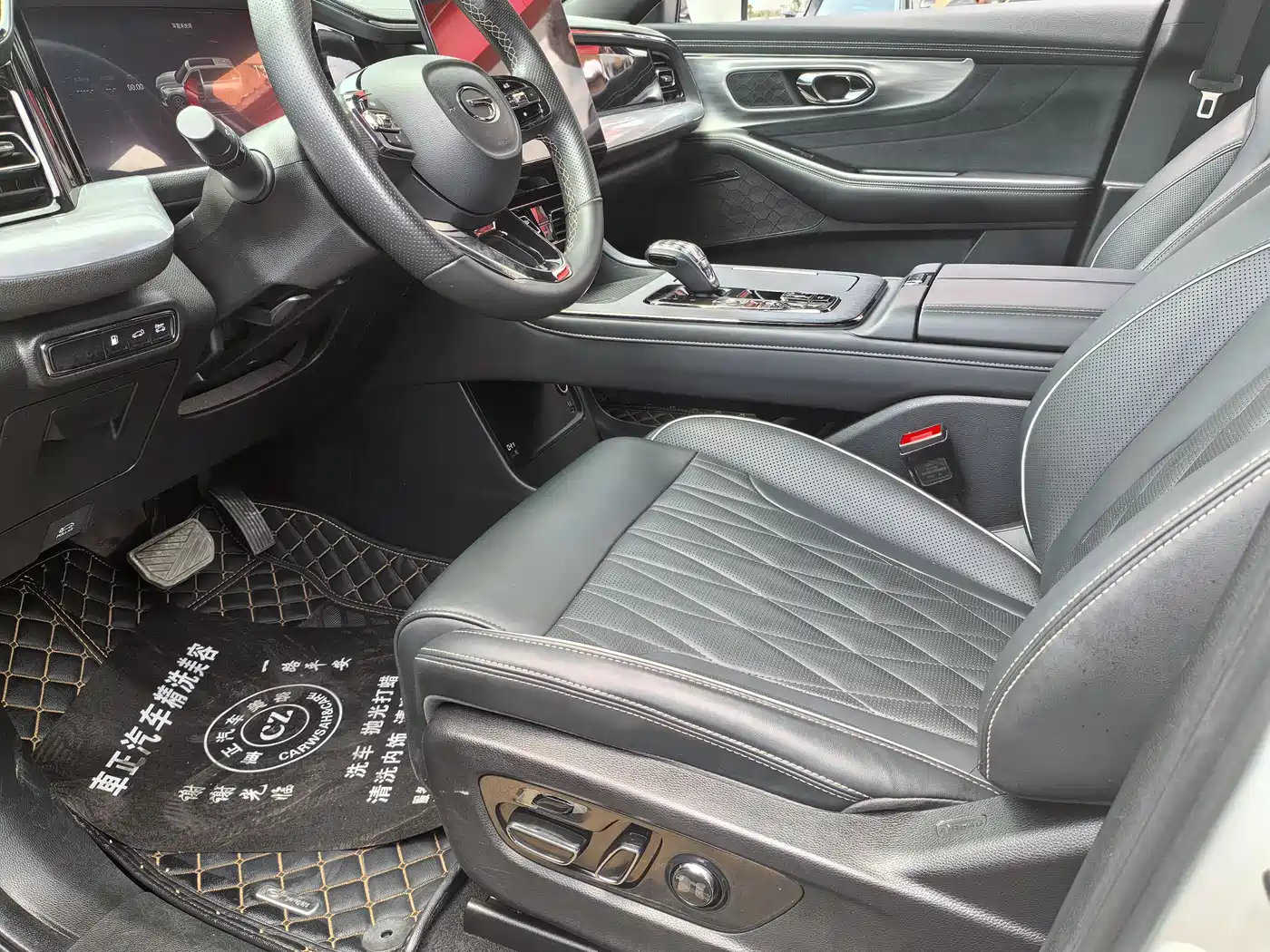 GAC Trumpchi Trumpchi GS8 2022 Dual Engine Series 2.0TM 2WD Premium Edition (7-Seater) фото 7