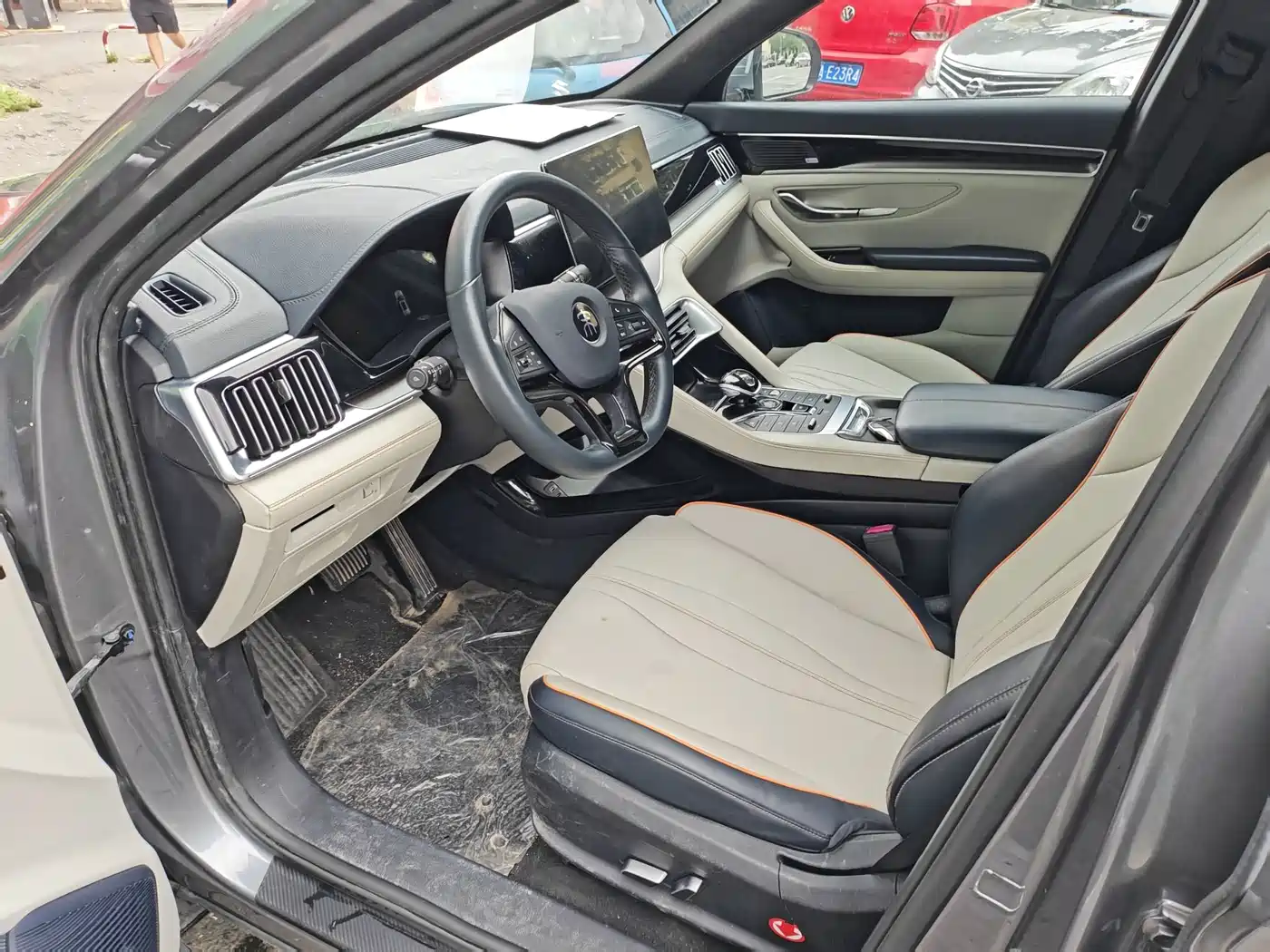 Photo 3 - BYD Song PLUS PHEV