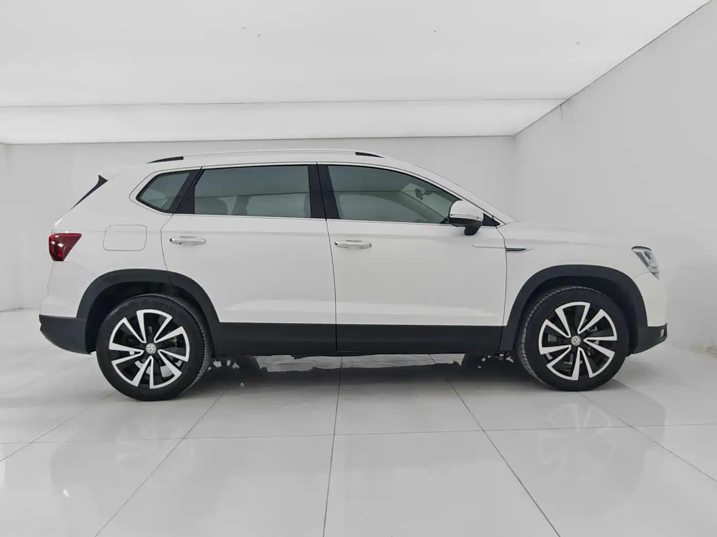 Volkswagen Tharu 2020 280TSI 2WD Luxury Edition China VI фото 14