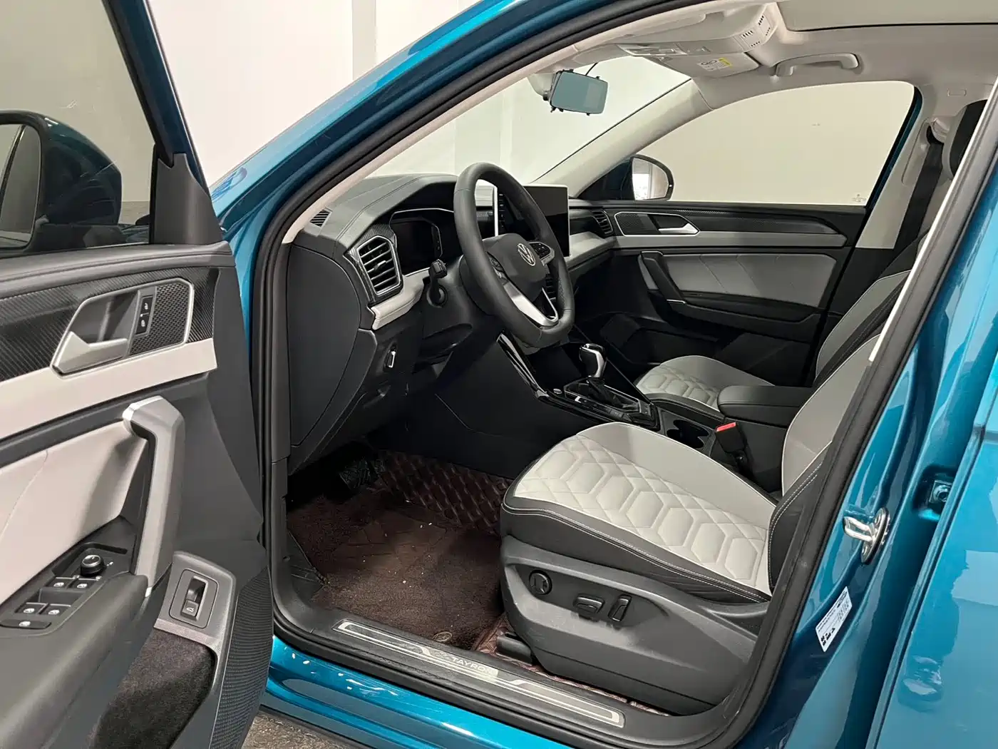 Volkswagen Tayron 2023 280TSI 2WD Luxury Plus Advanced Edition фото 18